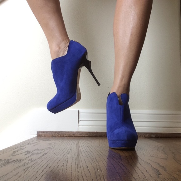 DV by Dolce Vita Blue Suede Booties - Picture 2 of 8